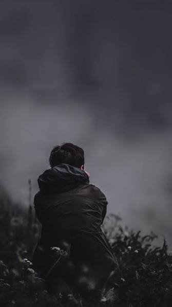  بک گراند پسر تنها در تاریکی شب با کیفیت بالا