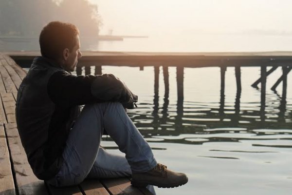  عکس مرد خسته و تنها