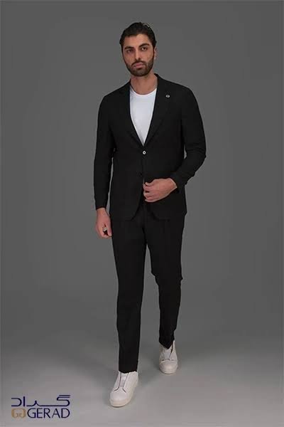  عکس پروفایل پسرانه با کت و شلوار مشکی