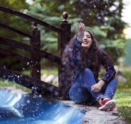  عکس پروفایل دخترونه مو فرفری