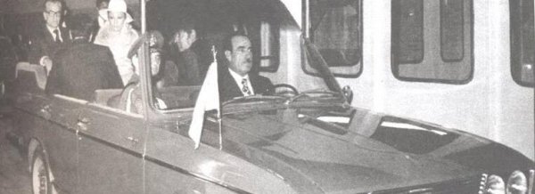  عکس پیکان جوانان برای تصویر زمینه