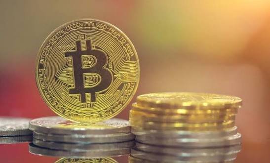  دانلود عکس بیت کوین با کیفیت