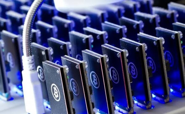  عکس بیت کوین دستگاه