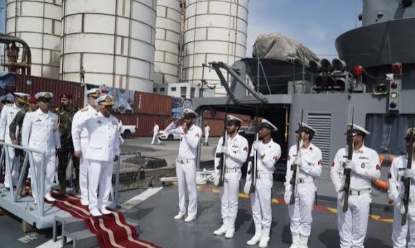  عکس ناخدا و دریادار نیروی دریایی