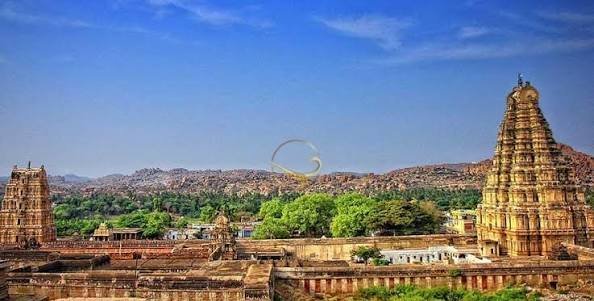 عکس معبد روی کوه در هندوستان با کیفیت فوق العاده