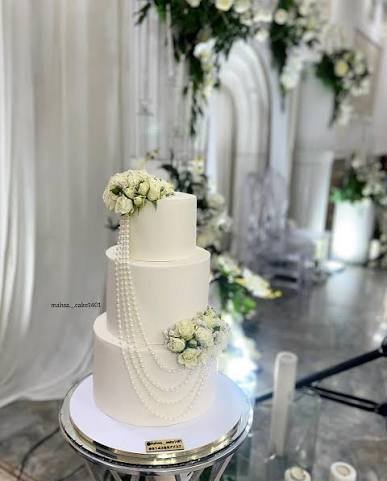  عکس مدل کیک عروسی 1404 به سبک خارجی