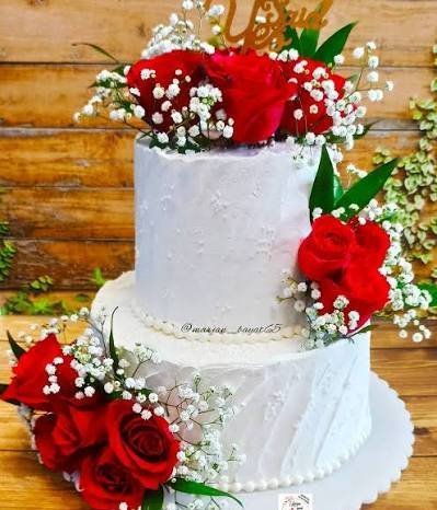  عکس کیک چند طبقه با تزئین گل برای عروسی