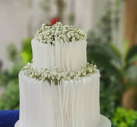  عکس کیک چند طبقه با تزئین گل برای عروسی