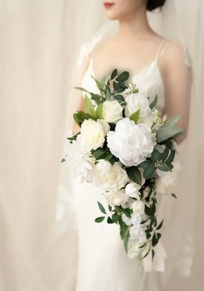 عکس دسته گل رز سفید جدید برای عقد و عروسی