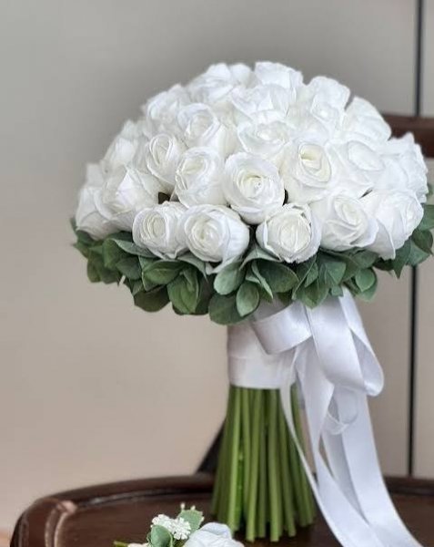  عکس دسته گل رز سفید جدید برای عقد و عروسی