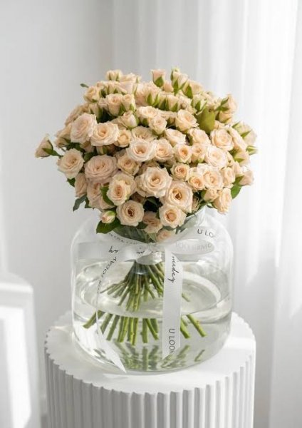  دسته گل عروس رز مینیاتوری