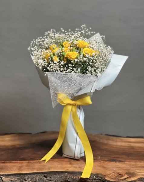  دسته گل عروس رز مینیاتوری