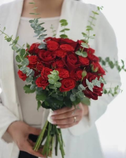  دسته گل عروس رز مینیاتوری
