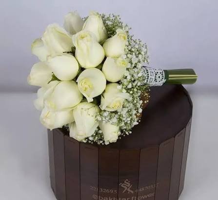 دسته گل عروس رز مینیاتوری