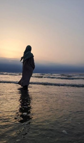  عکس پروفایل دخترونه شیک در کنار دریا