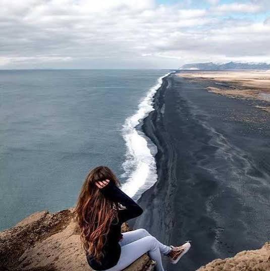  عکس دختر کنار دریا با چهره