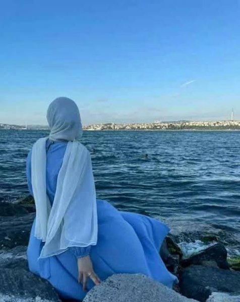  عکس دختر کنار دریا با چهره