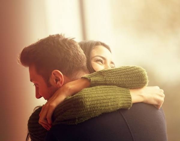  عکس پروفایل زوج عاشق در آغوش هم با کیفیت اچ دی