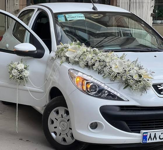 گل ارایی ماشین عروس ساده و شیک