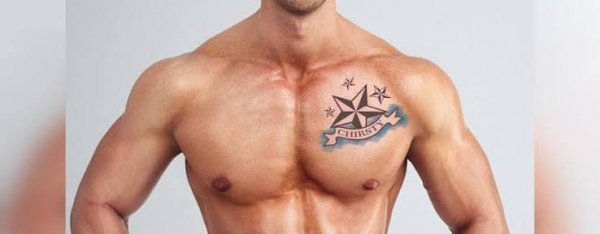  عکس طرح تاتو روی سینه مردانه