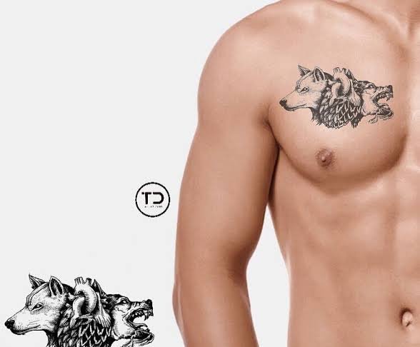 عکس طرح تاتو روی سینه مردانه