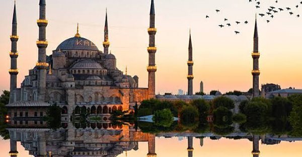  عکس پس زمینه استانبول با برج های زیبا