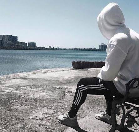  عکس پسر مینیمال بدون چهره با کیفیت عالی