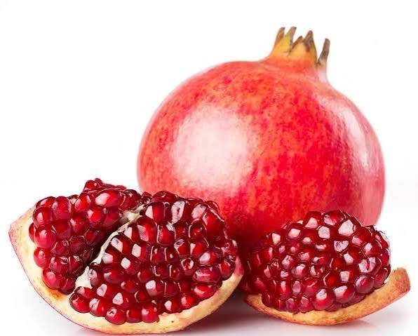  عکس پروفایل ظرف پر از دانه های انار