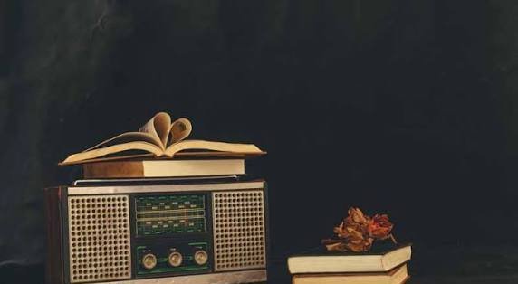 عکس رادیو قدیمی با کیفیت بالا