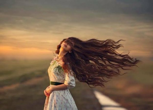  عکس ساده و شیک دختر تنها در غروب آفتاب