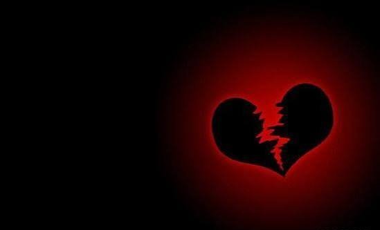  عکس پس زمینه قلب قرمز شکسته شده با کیفیت بالا