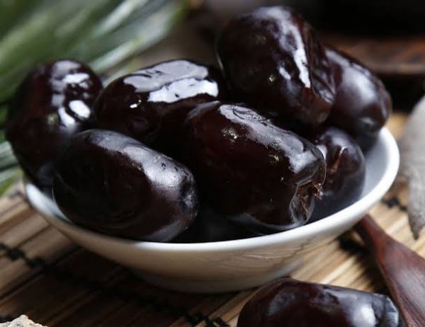  عکس میوه خوشمزه و شیرین خرما