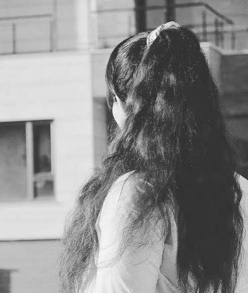  عکس سیاه سفید زن برای تصویر زمینه