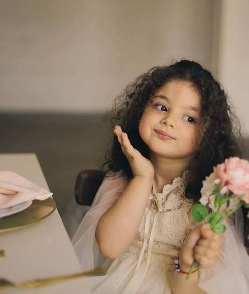  عکس بچه خوشگل برای پروفایل دختر