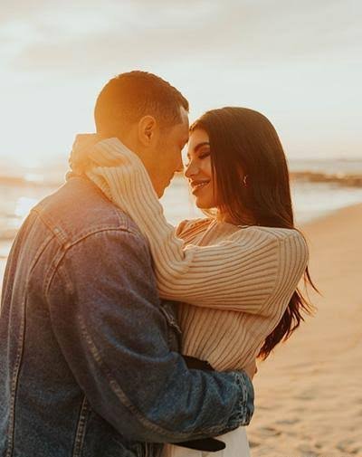  دونفره ژست عکس لب دریا اینستاگرام