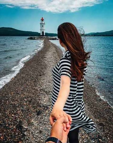  ژست عکس کنار دریا دونفره دخترانه