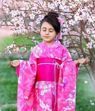  عکس دختر ژاپنی صورتی