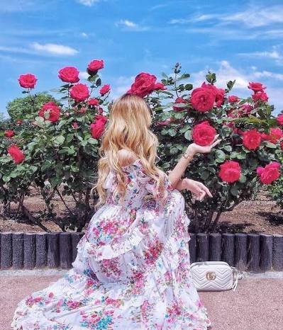  عکس پروفایل دختر ناز و خوشگل در باغ