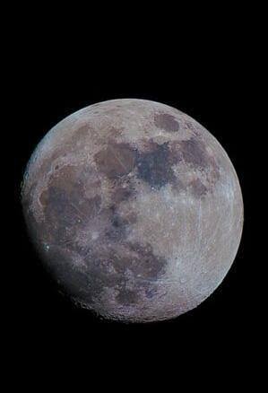 عکس کره ماه مینیمال برای والپیپر گوشی موبایل