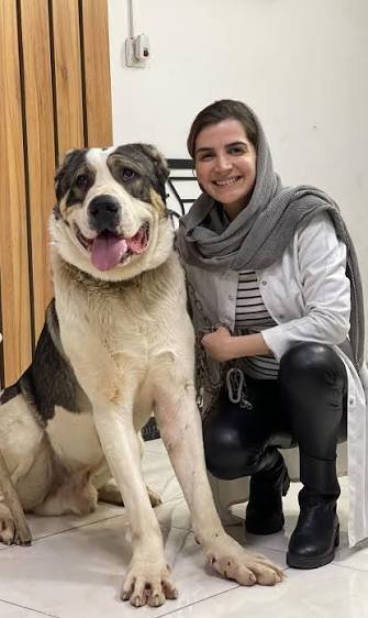  عکس خانم دامپزشک معروف اینستا