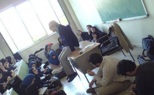  عکس کلاس دانشگاه فیک