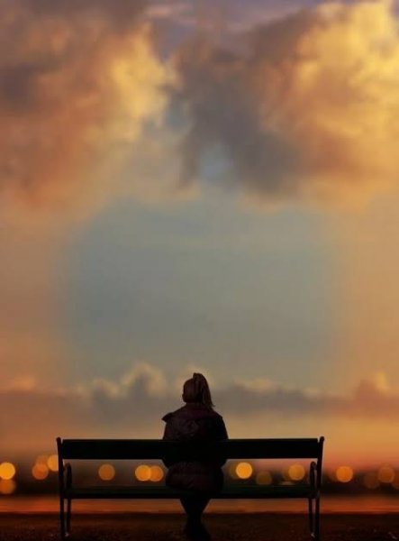  دانلود عکس دختر تنها برای پروفایل