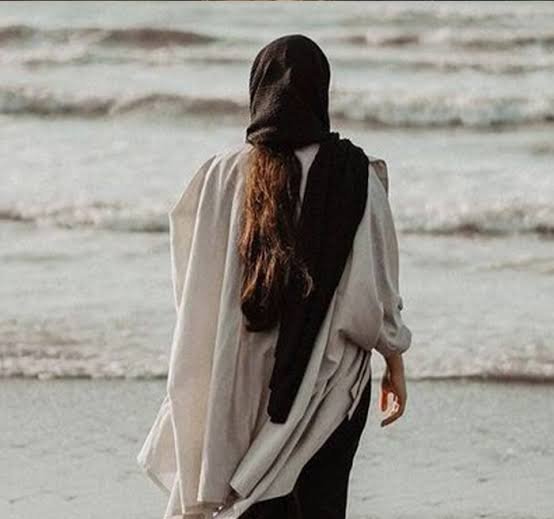  دانلود عکس دختر تنها برای پروفایل