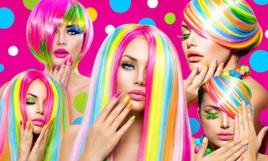  دانلود عکس چهره دختر گرافیکی با موهای رنگارنگ
