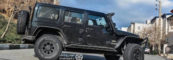  عکس ماشین جیپ مشکی با کیفیت عالی