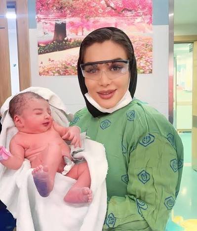 عکس جدید پزشک ماما برای پروفایل