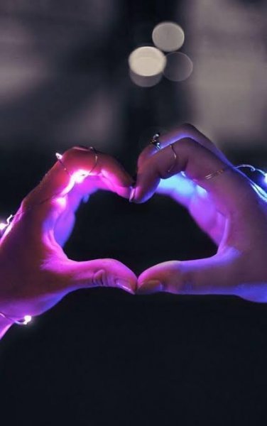  دانلود خوشگل ترین والپیپر عاشقانه برای آیفون و سامسونگ