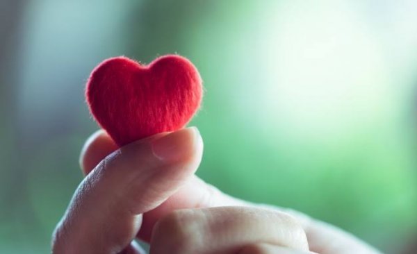  جدیدترین والپیپر قلب قرمز عاشقانه برای پروفایل