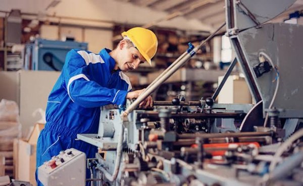 عکس پروفایل مهندس مکانیک