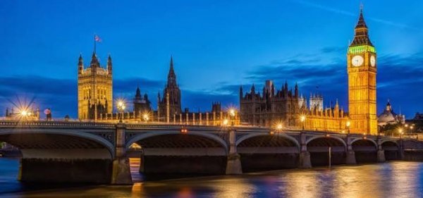  عکس برج ساعت لندن در شب